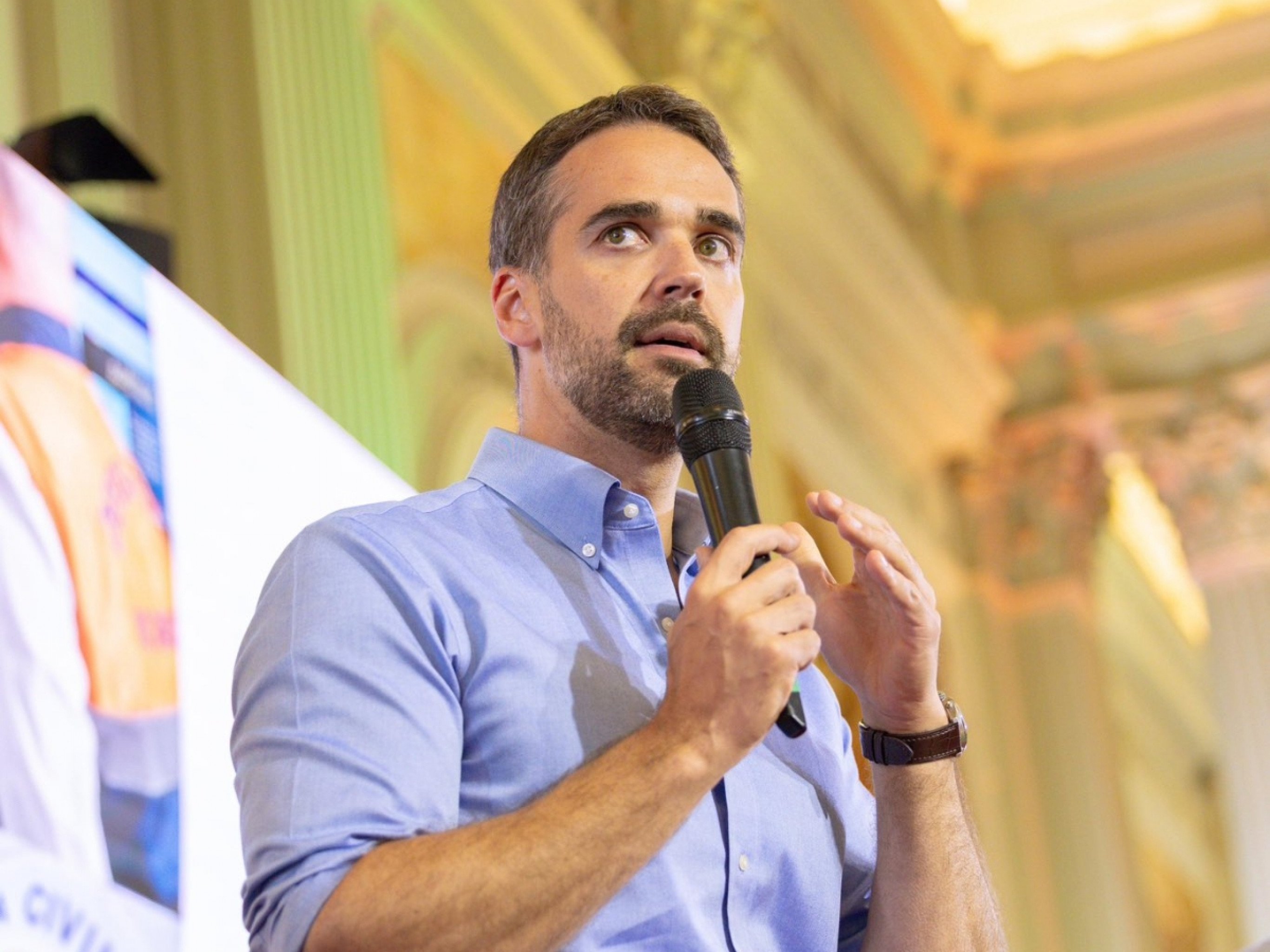"Não pode ser esquecido": Eduardo Leite se manifesta sobre ataque em escola no RS
