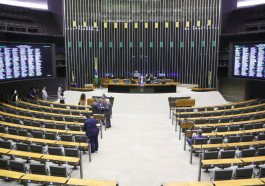 Dois deputados perdem mandato após novo cálculo do resultado eleitoral de 2022; entenda