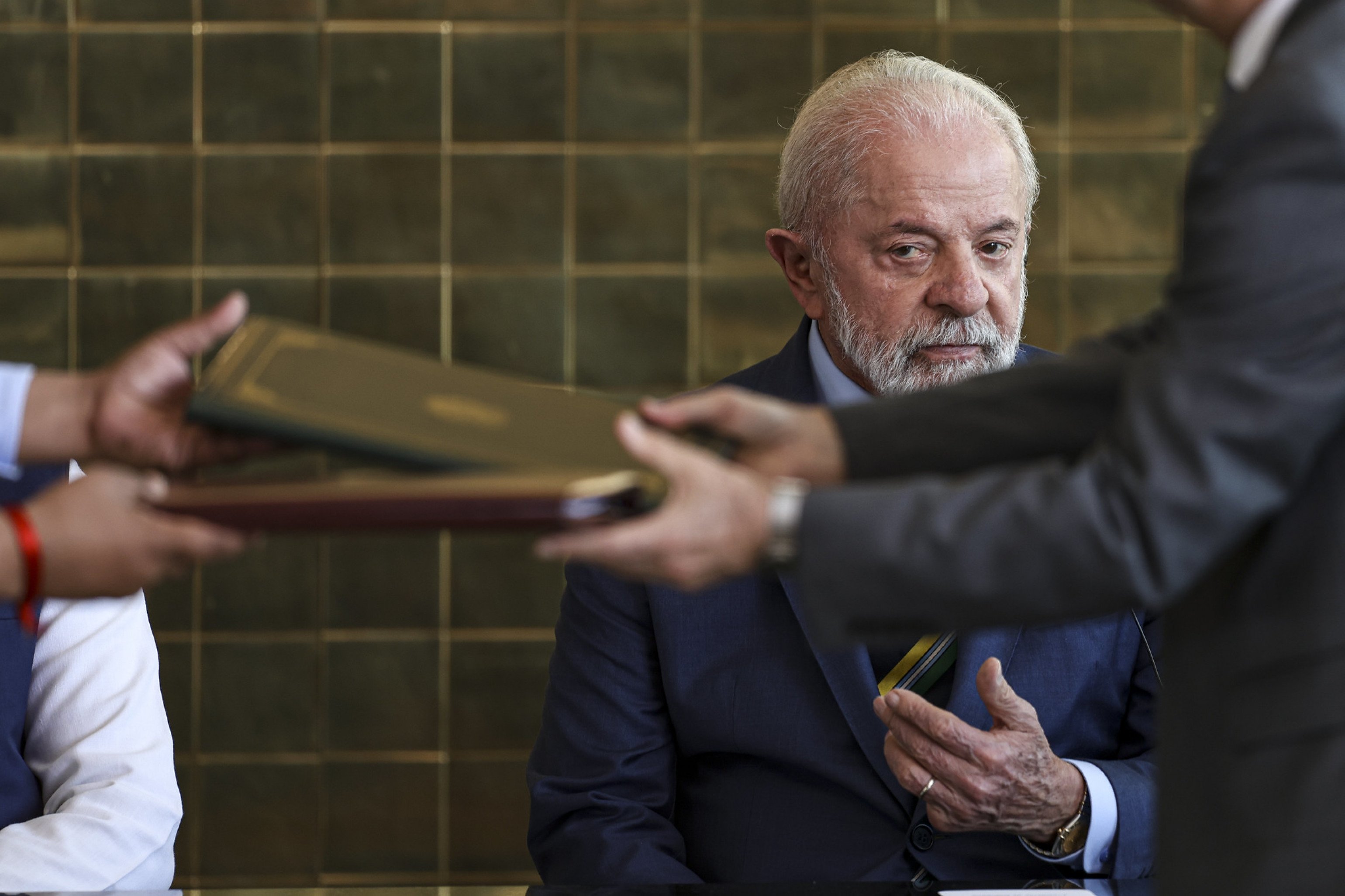 TARIFA DE TRUMP: Lula deve receber nesta semana alternativas para fazer frente ao impacto da taxação de 50% dos EUA