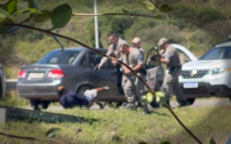 Imagem mostra o momento da execução | abc+