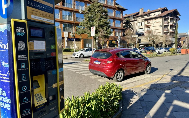 Estacionamento rotativo em Gramado é operado pela Rek Parking