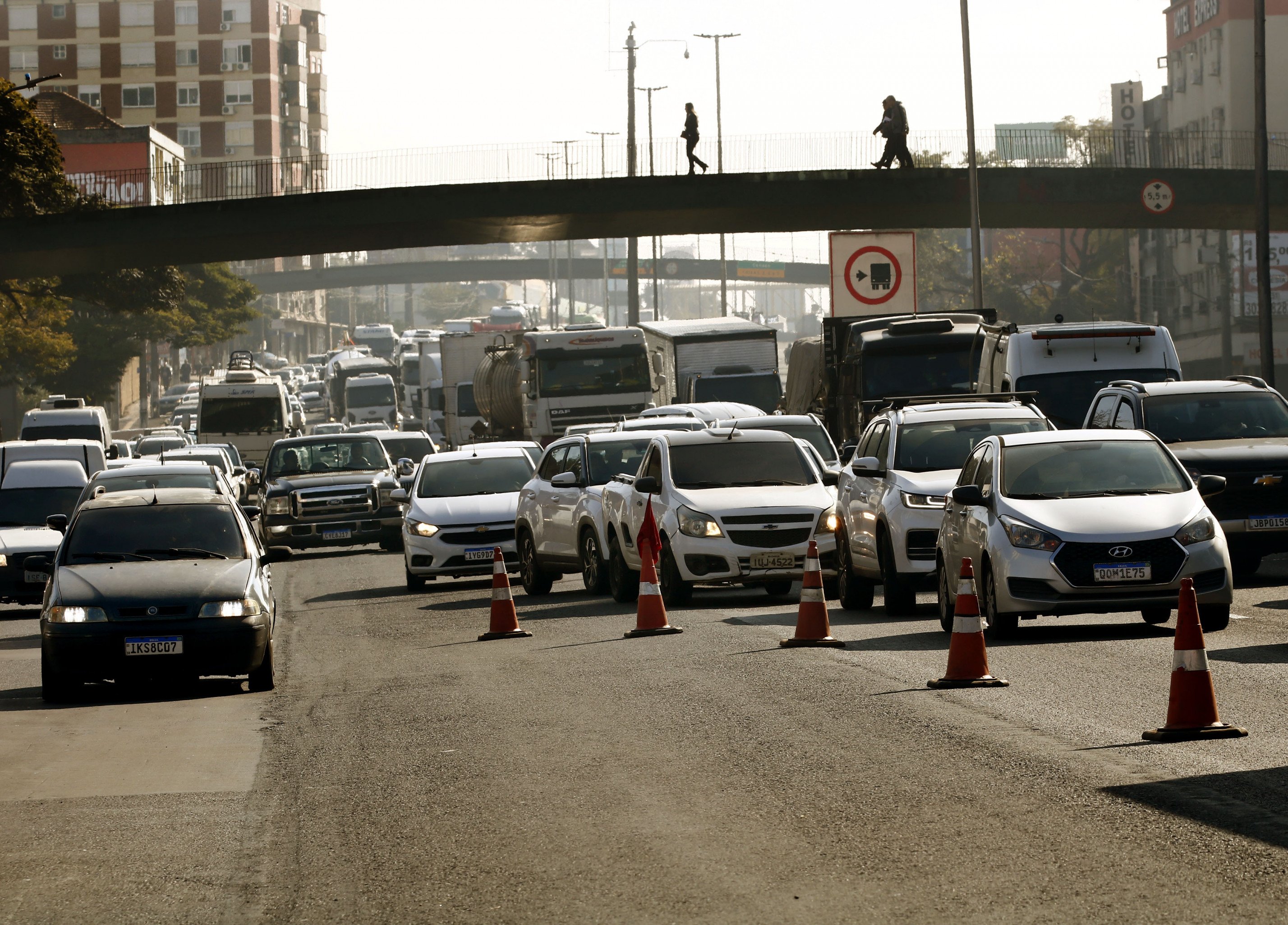 BR-116: Saiba até quando segue estreitamento de pista no viaduto da Metrovel