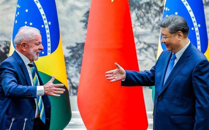 TARIFA DE TRUMP: China sai em defesa do Brasil e diz que EUA não deveria usar taxas para coagir outros países