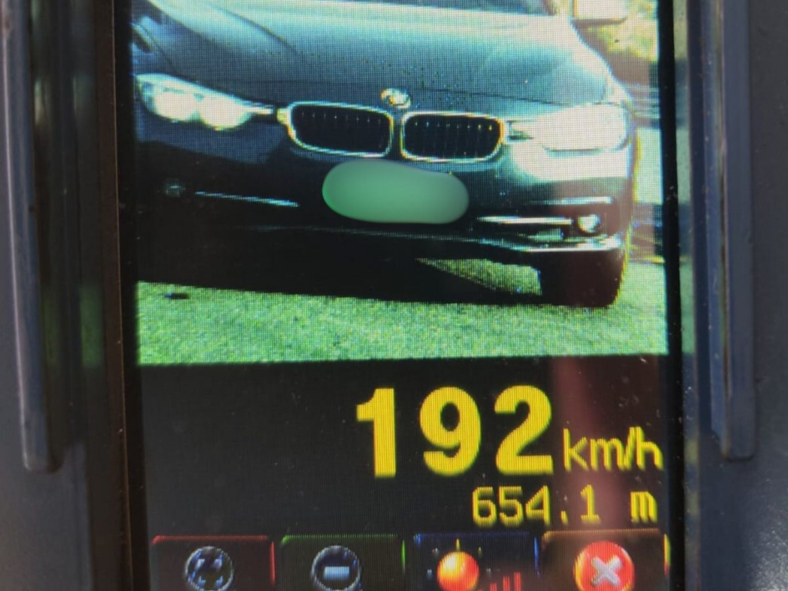 Motorista é flagrado a 192 km/h na Estrada do Mar