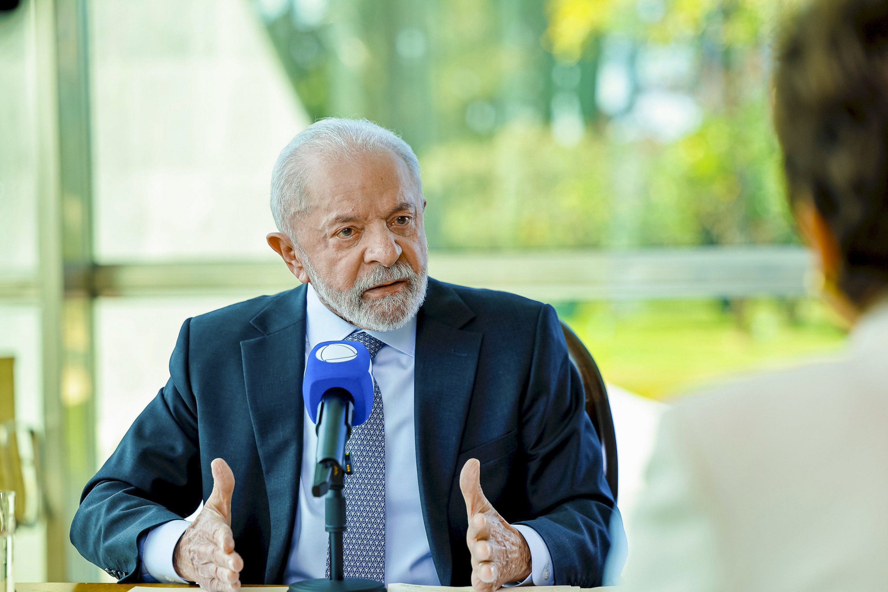 "Trump foi eleito para ser presidente dos EUA e não imperador do mundo", diz Lula