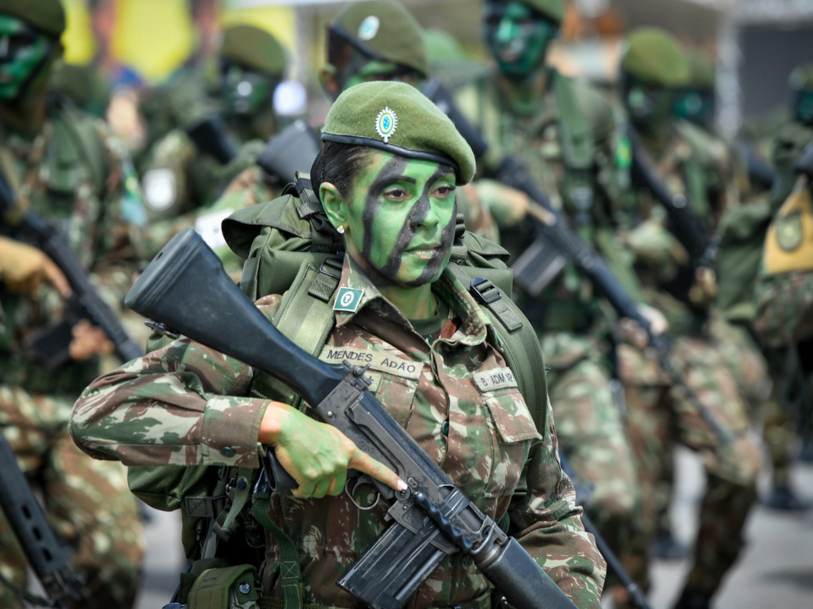 Militares fazem treinamento para cenários de guerra nuclear no RJ; saiba mais