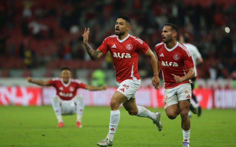 Bruno Tabata marcou no fim para garantir a vitória ao Internacional | abc+