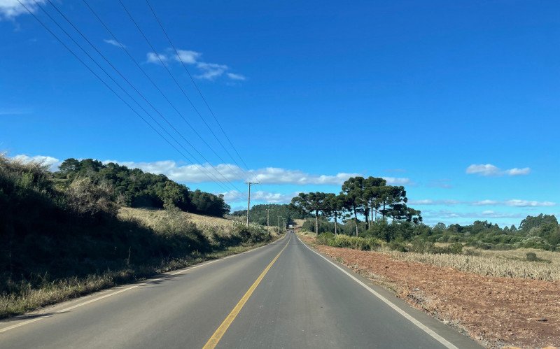 Trecho da RS-373, entre Gramado e Santa Maria do Herval, está com a pavimentação concluída