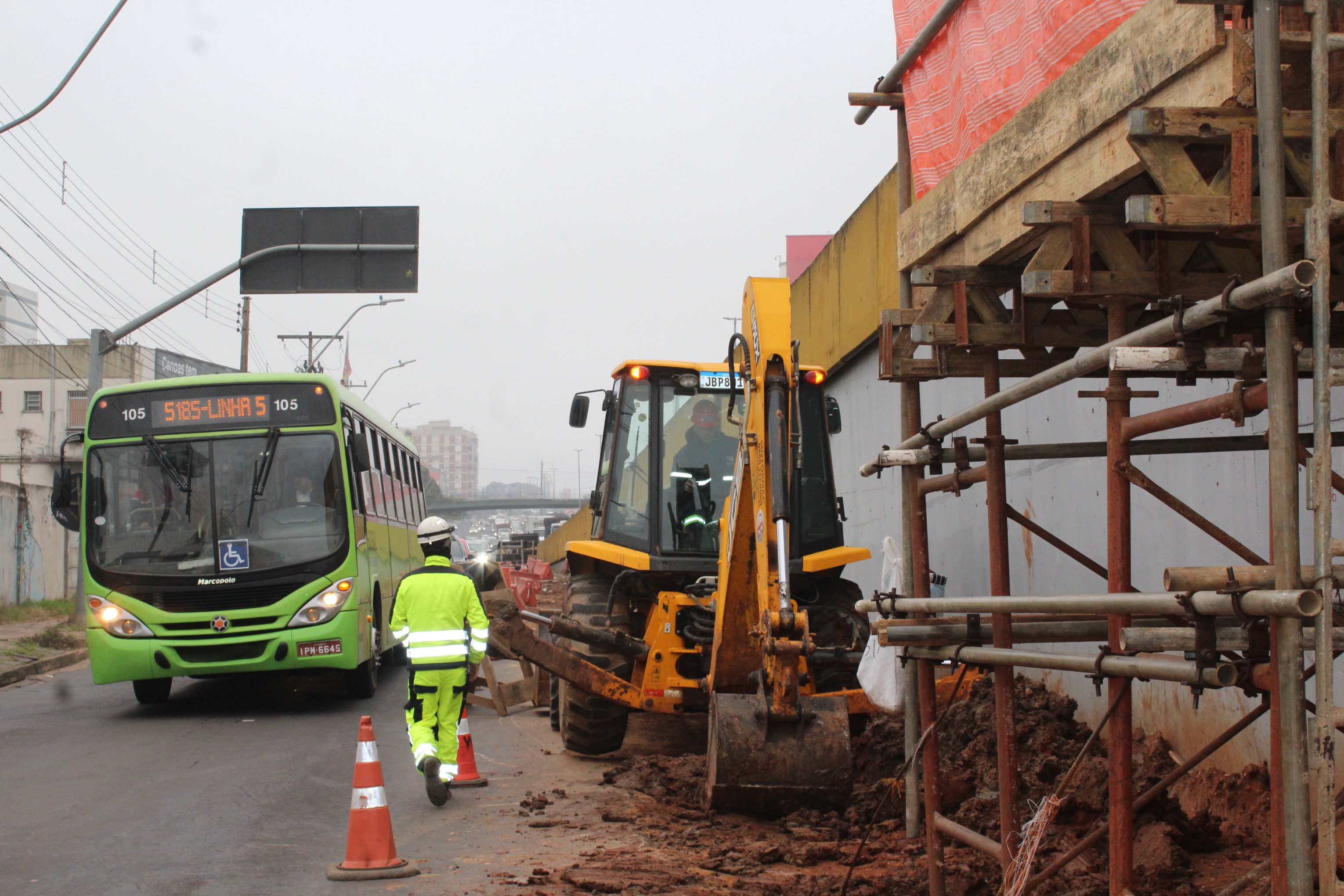 BR-116: Haverá estreitamento na rua lateral da rodovia nesta quinta-feira