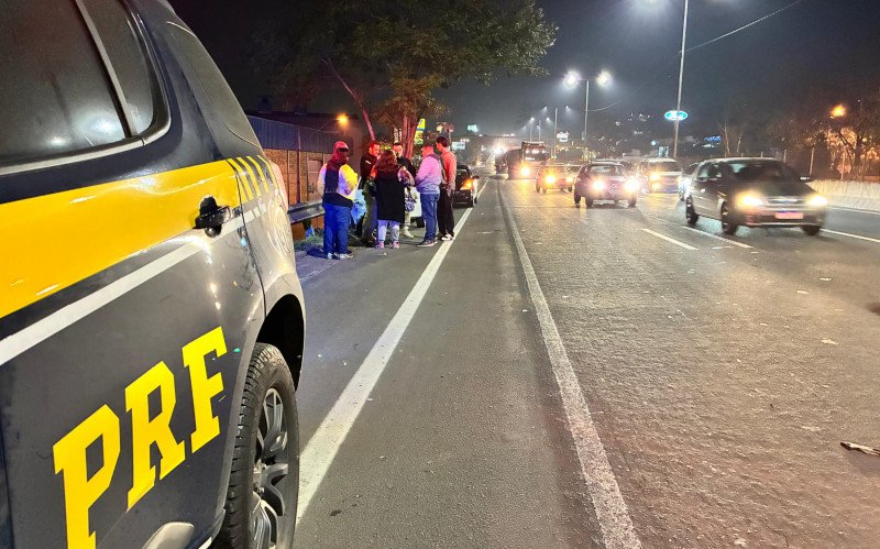 Acidente causa congestionamento na BR-116 | abc+