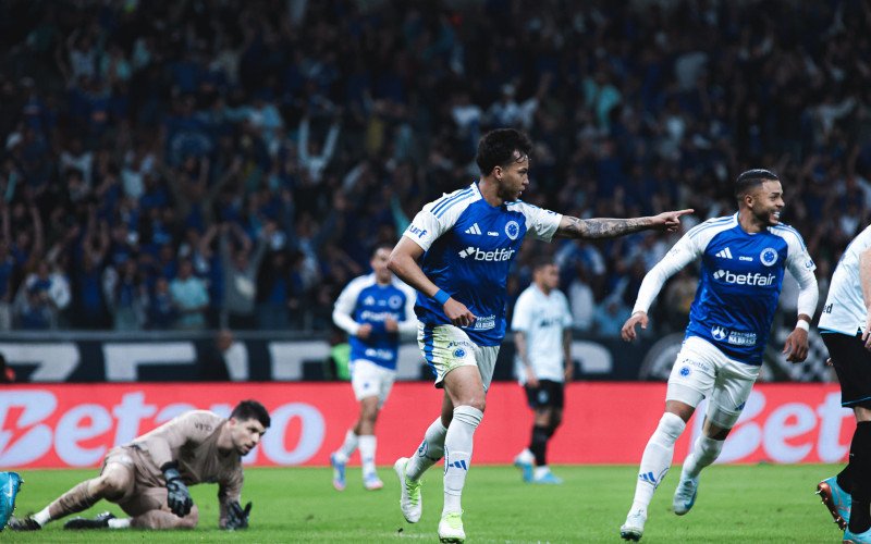 Kaio Jorge marcou três vezes e Cruzeiro venceu o Grêmio pelo Brasileirão | abc+
