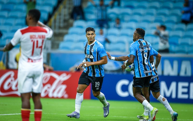 Em um ano vestindo a camisa tricolor, Arezo marcou seis gols | abc+