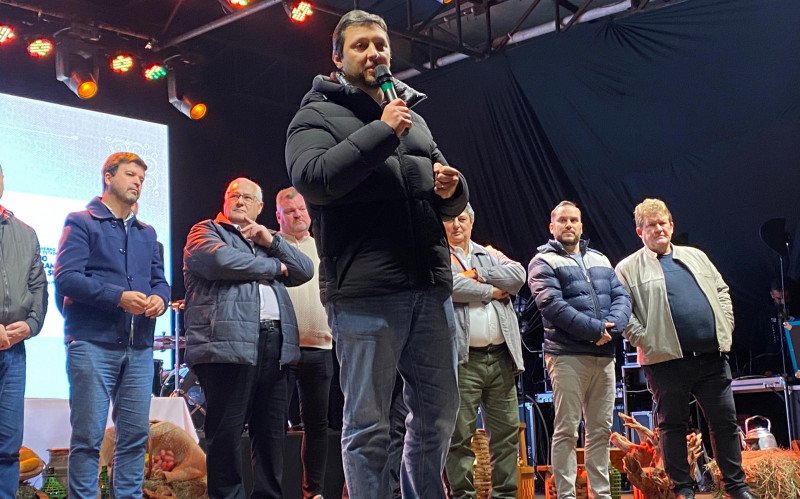 Prefeito Gilberto Cezar na abertura da Festa Colonial em Canela