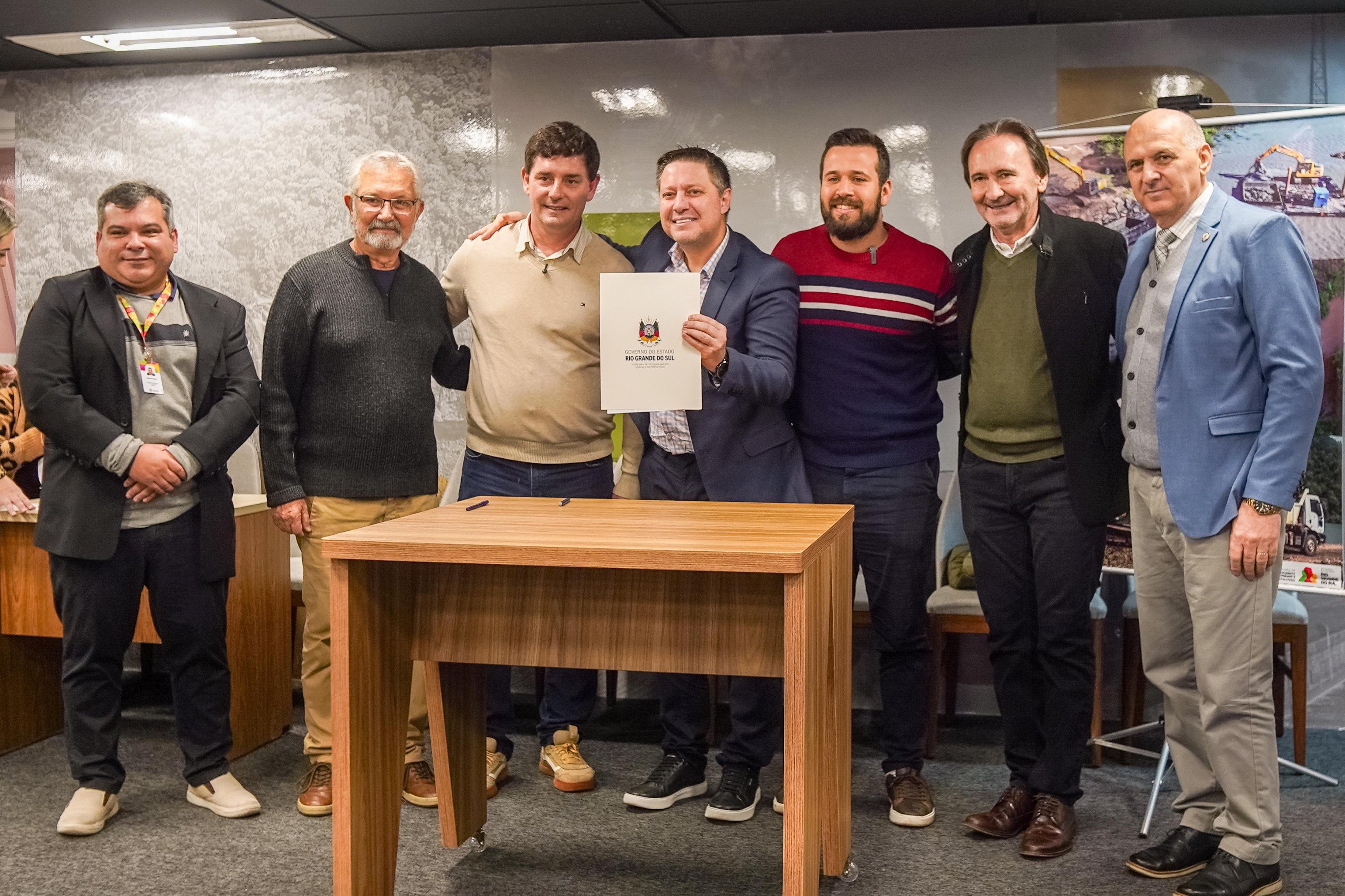 Nova Santa Rita assina início do desassoreamento nos bairros Caju e Berto Círio