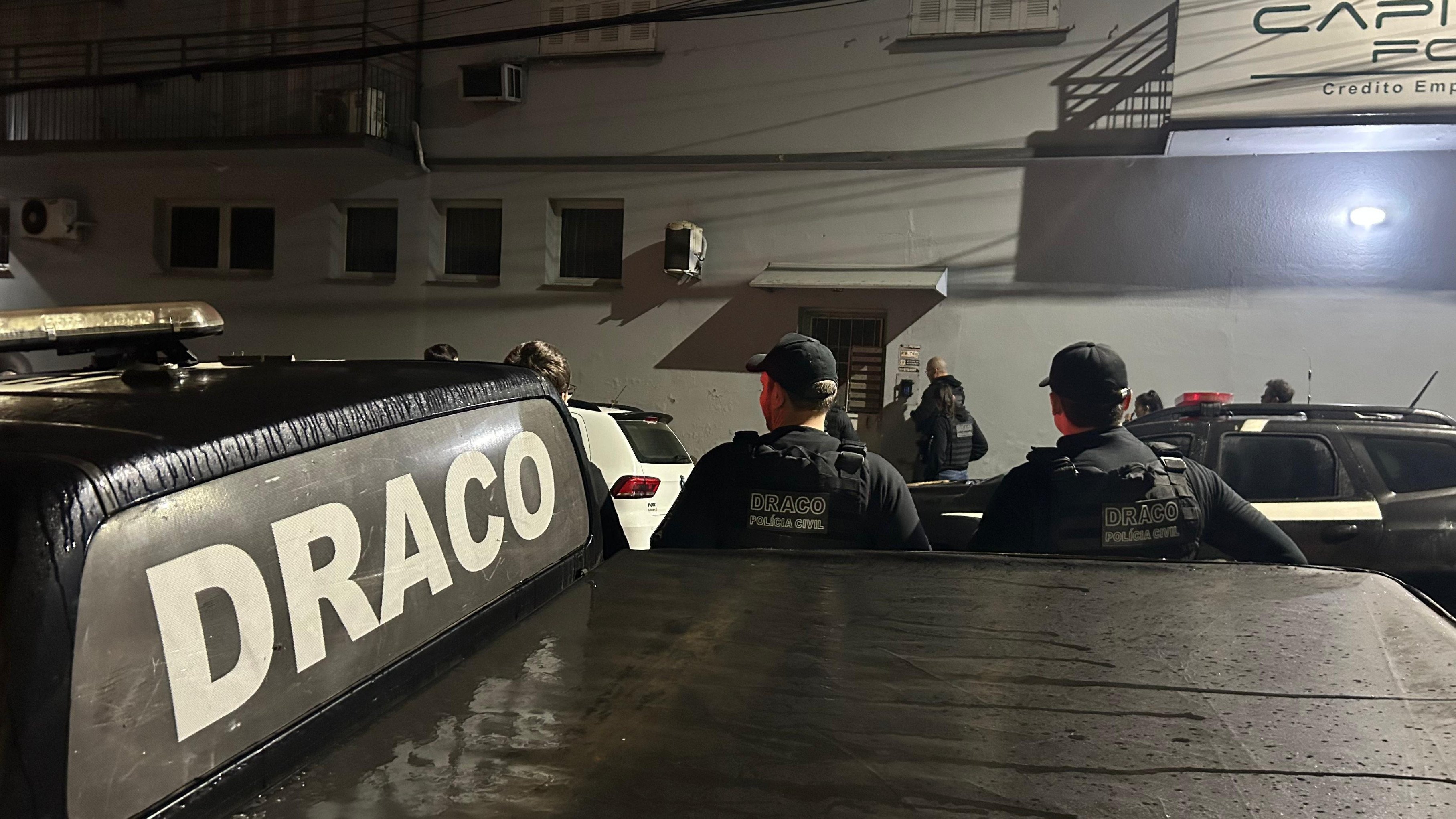 Ex-vereador e assessores são alvos de operação por rachadinha no Vale do Sinos