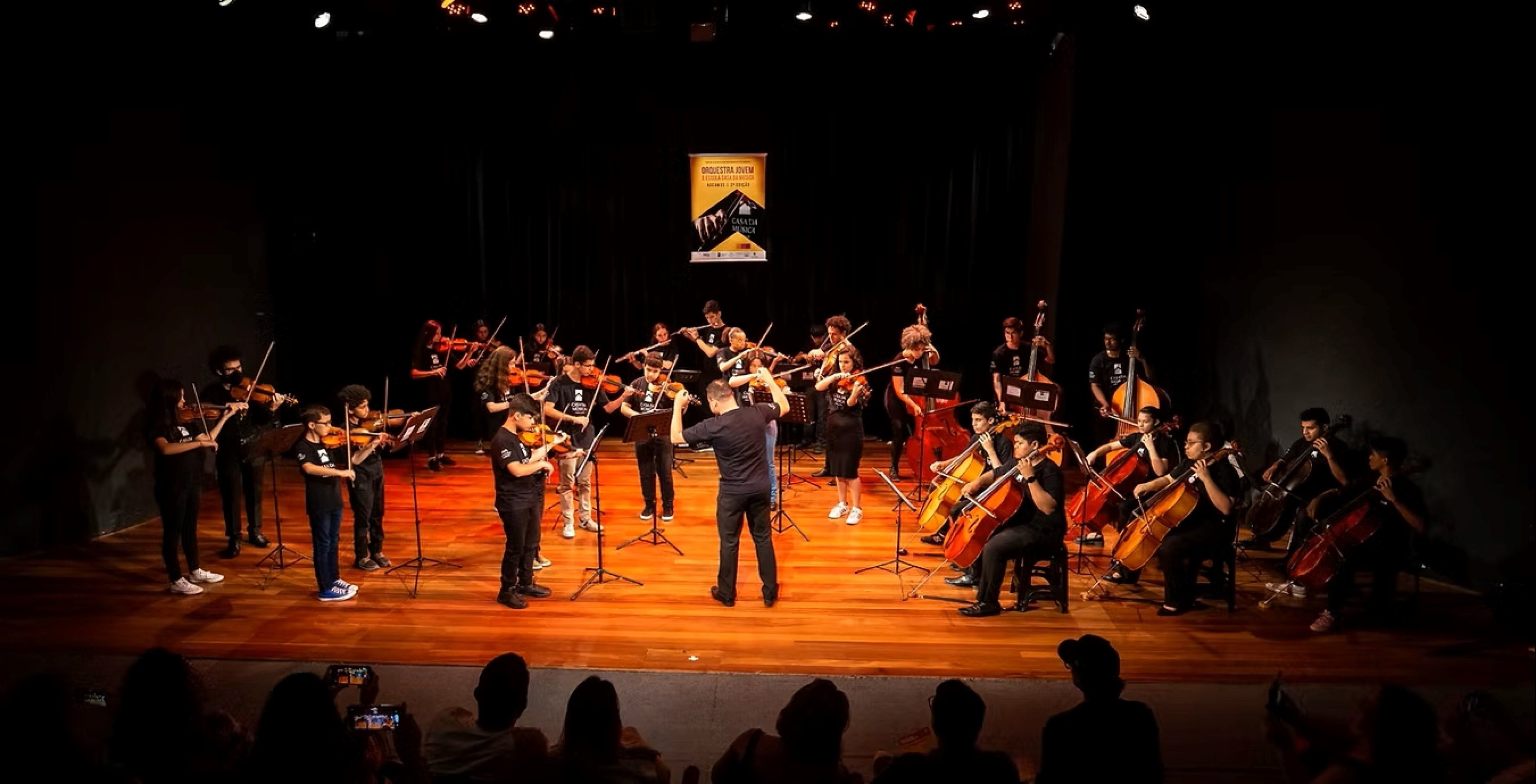 Teatro Municipal recebe concerto com jovens da Casa de Música de Porto Alegre nesta quinta