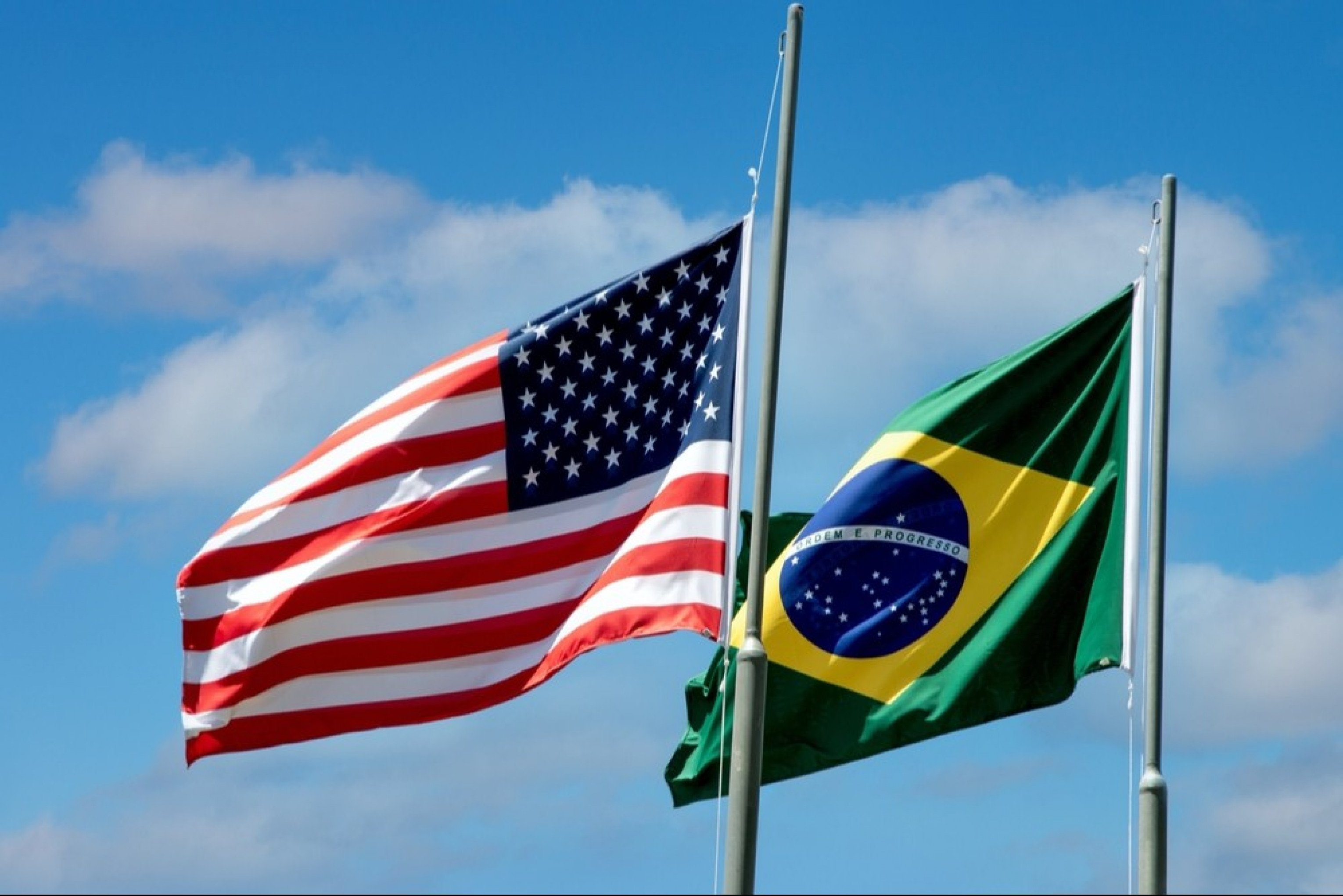TARIFA DE TRUMP: Em reunião com governo federal, CNI defende negociações e adiamento da taxação; entenda