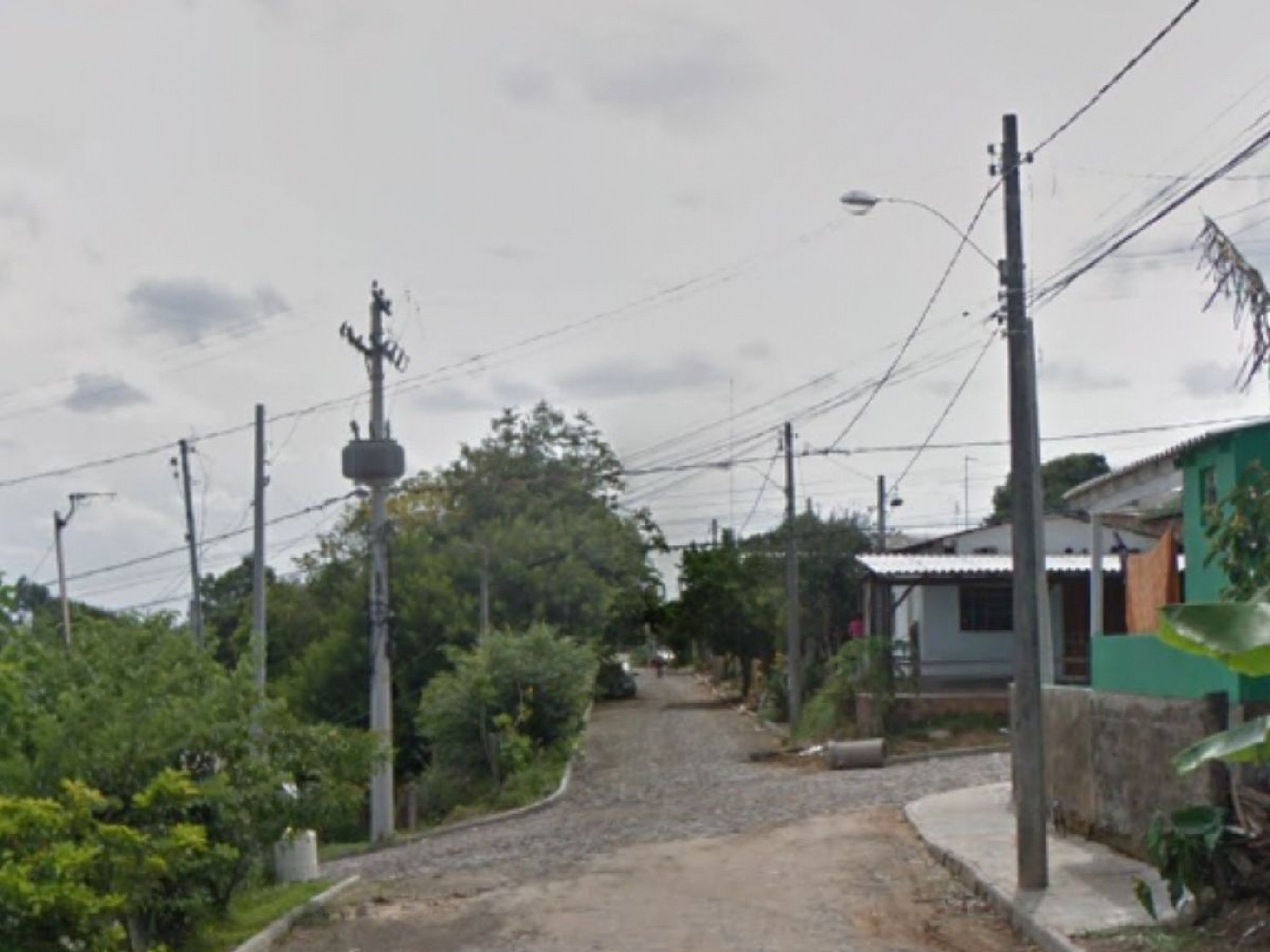 Corpo de idoso é encontrado em via pública na região e levanta suspeita de crime