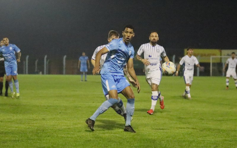 Novo Hamburgo x Esportivo, no Estádio do Vale pela Divisão de Acesso
