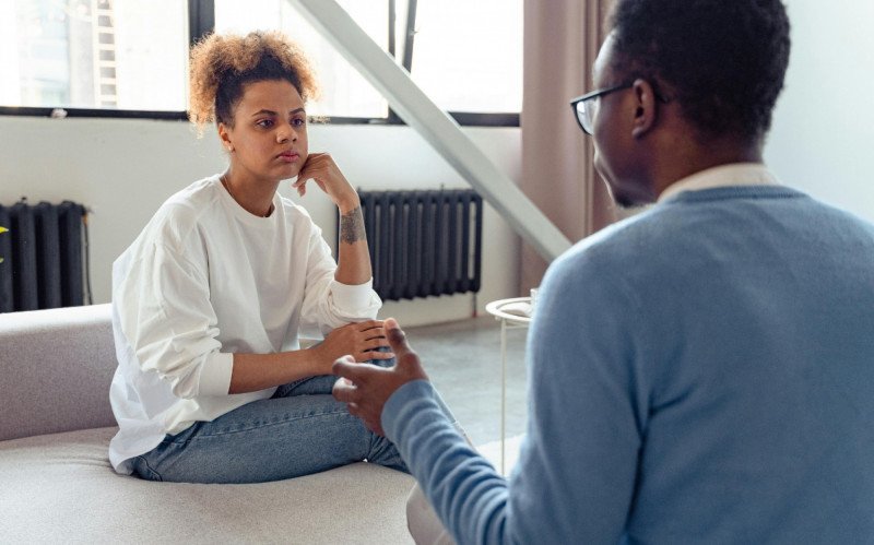 Essas duas palavras são poderosas para evitar discussões com parceiro (a), segundo psicólogo | abc+