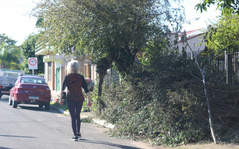 Proprietários de imóveis sem calçada começam a ser notificados  | abc+