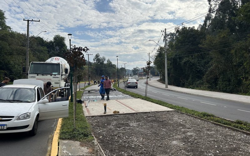 Reparos na Avenida Presidente Vargas, em trecho recentemente duplicado, devem durar entre duas e quatro semanas