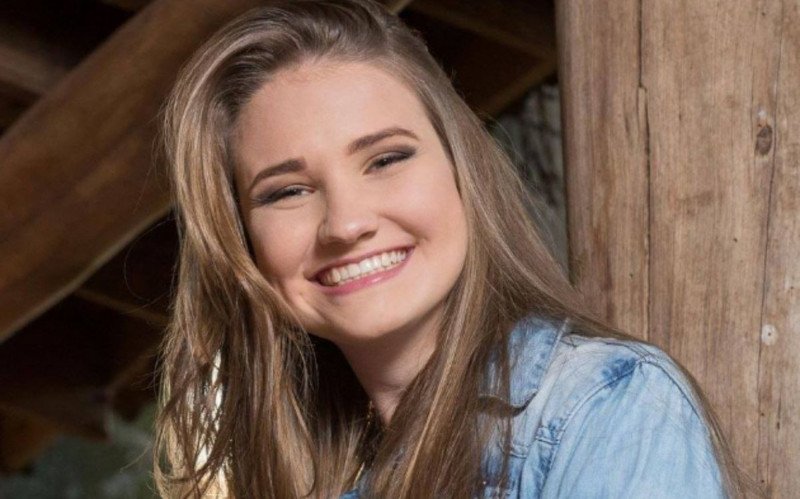 Natália Knak | abc+