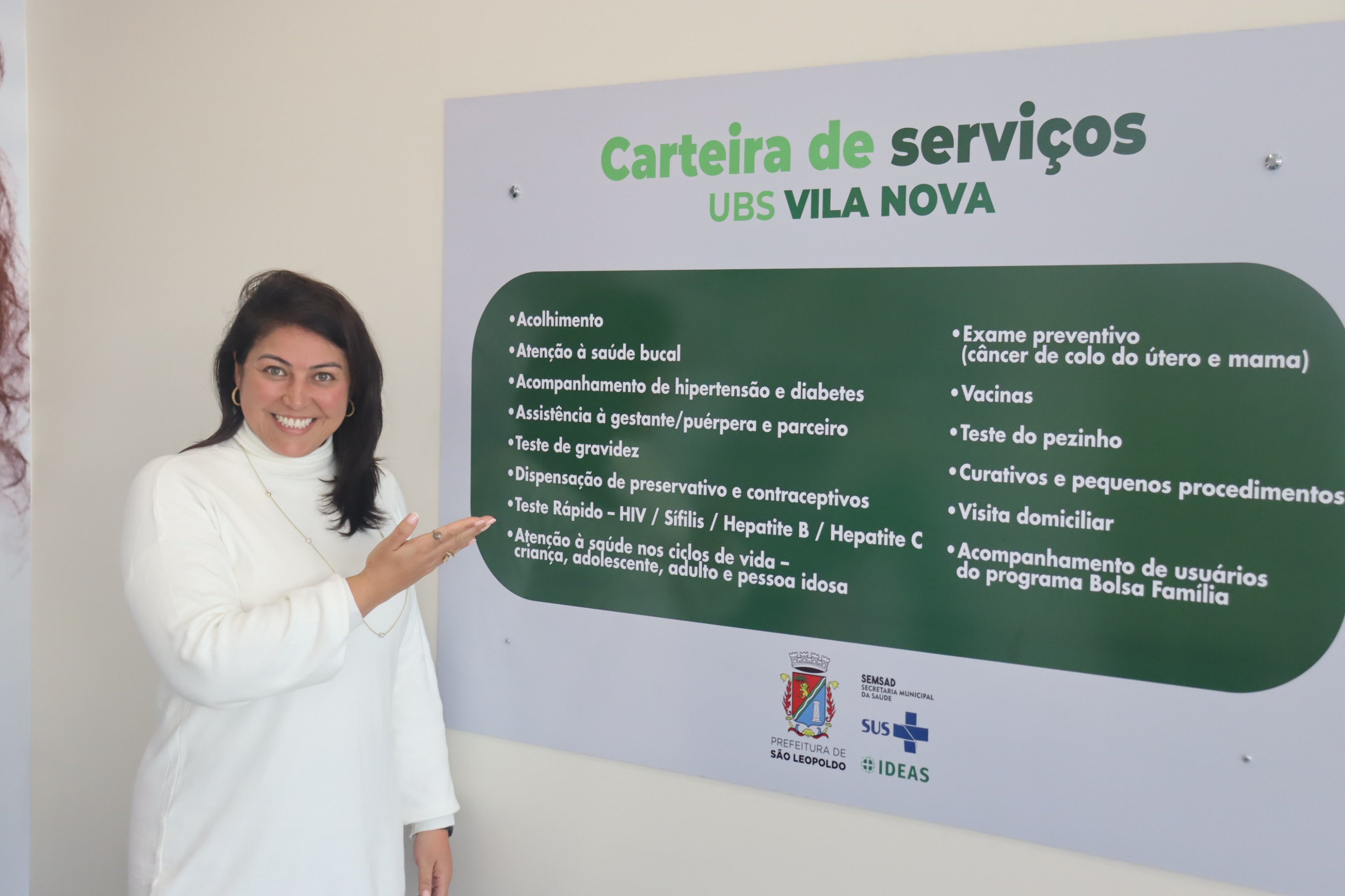 Kelbe Gonçalves mostra os serviços disponibilizados pela UBS Vila Nova
