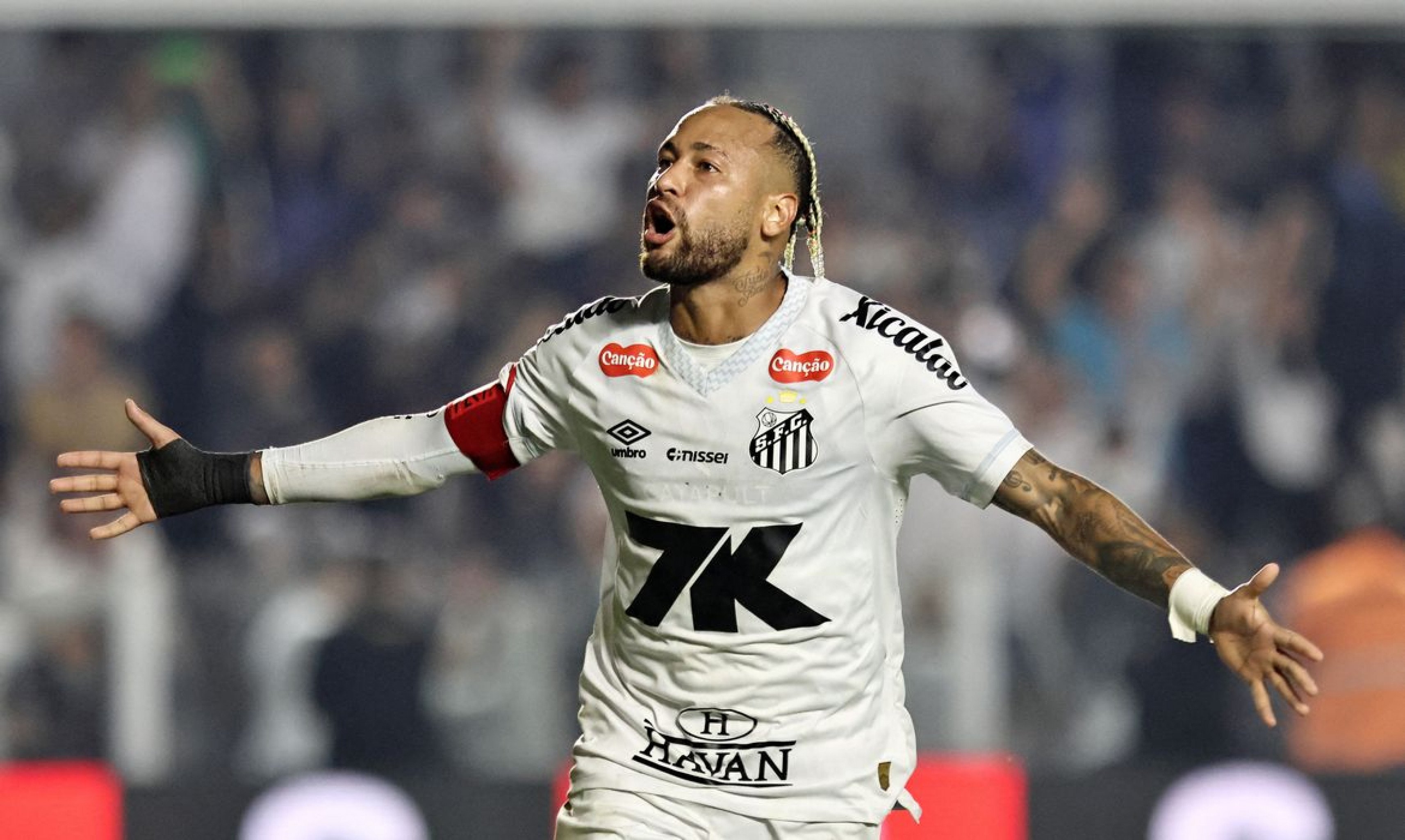 Neymar decide e Santos derrota Flamengo na Vila Belmiro