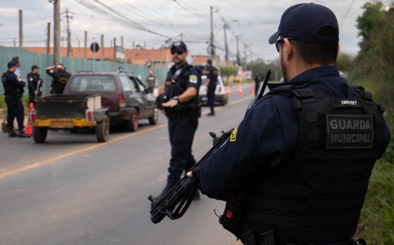 Ação tem como objetivo prevenir e reprimir crimes cometidos sobre rodas nas regiões de limite entre Esteio, Canoas, Cachoeirinha e Gravataí