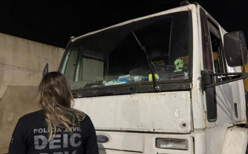 Caminhão munck furtado em Portão foi encontrado em São Leopoldo | abc+