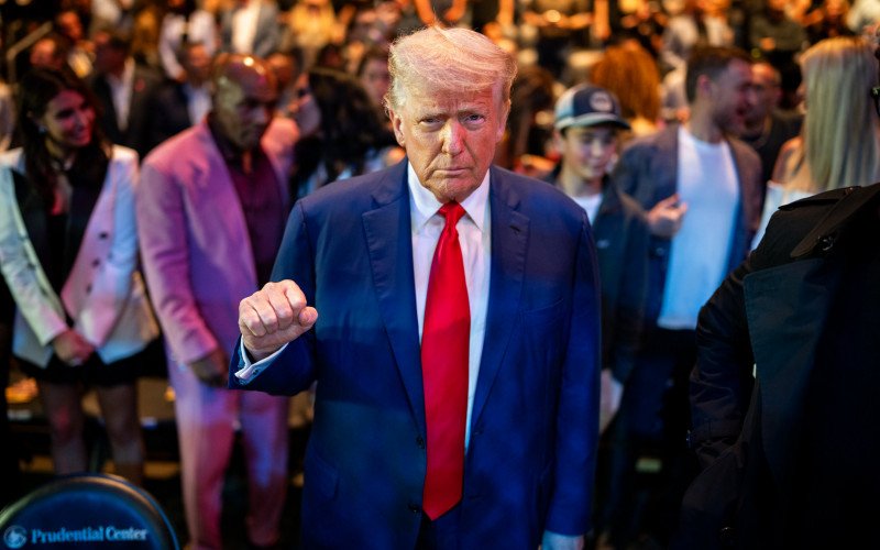 Trump parabeniza Milei por "vitória avassaladora" na Argentina