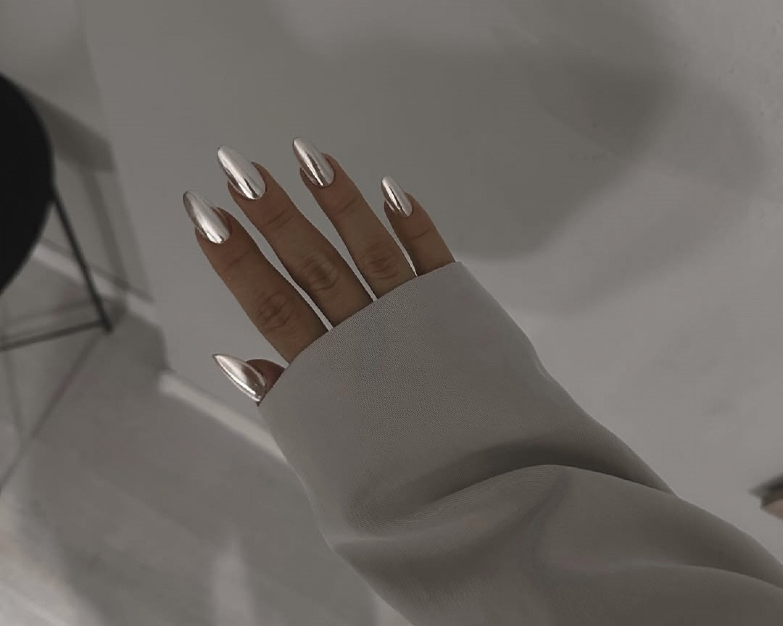 5 esmaltes perfeitos para unhas delicadas e elegantes