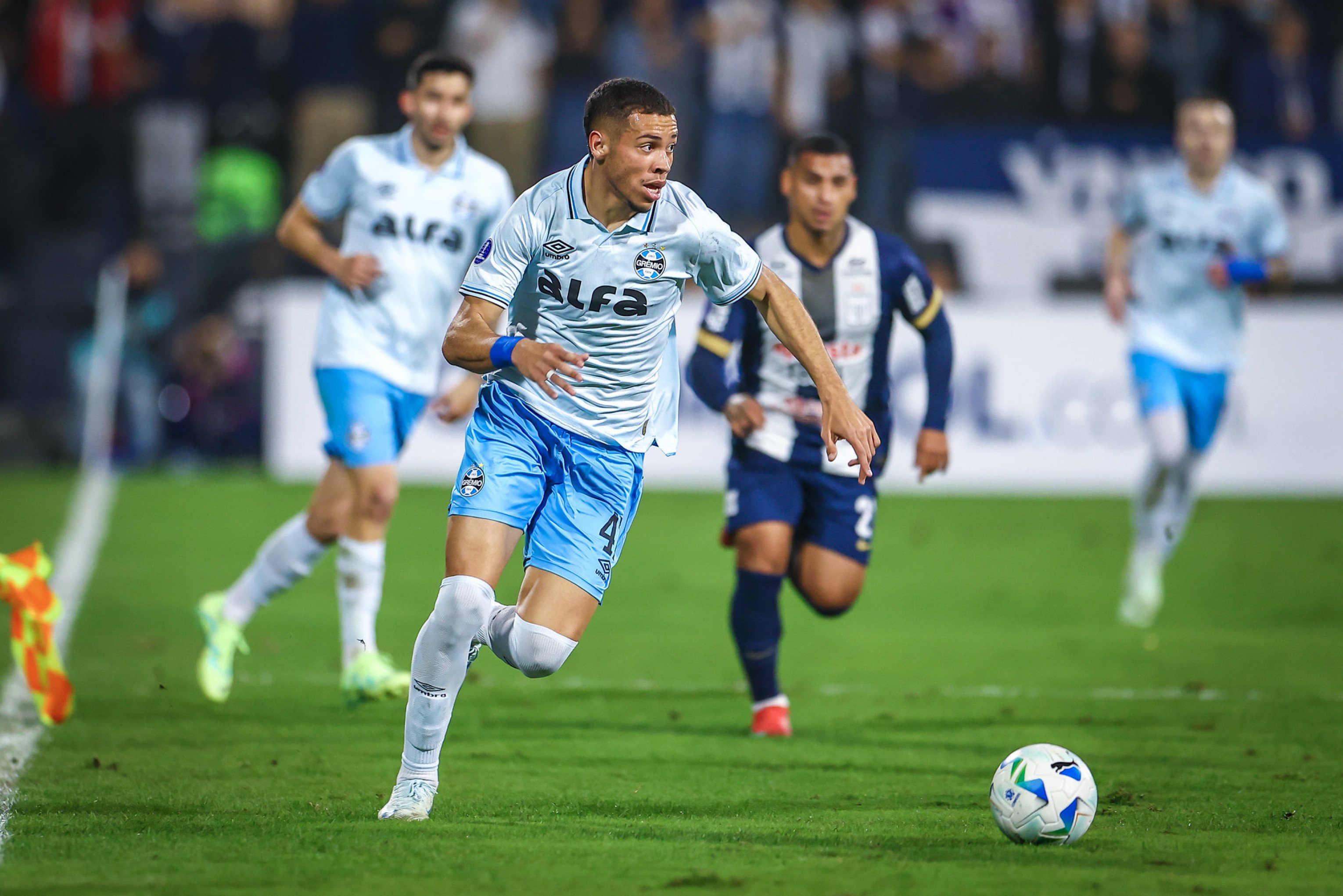 Vasco x Grêmio: Onde assistir e horário da partida do Brasileirão