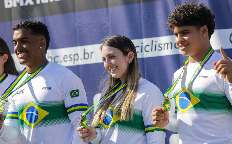 Júlia Schüller foi campeã brasileira pela sexta vez | abc+