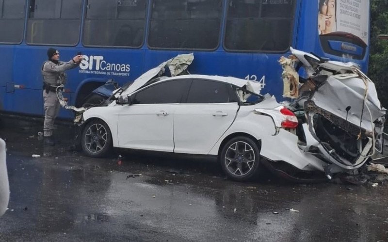 Motorista morre após ser atingido por tiros e colidir com ônibus no Rio Branco | abc+