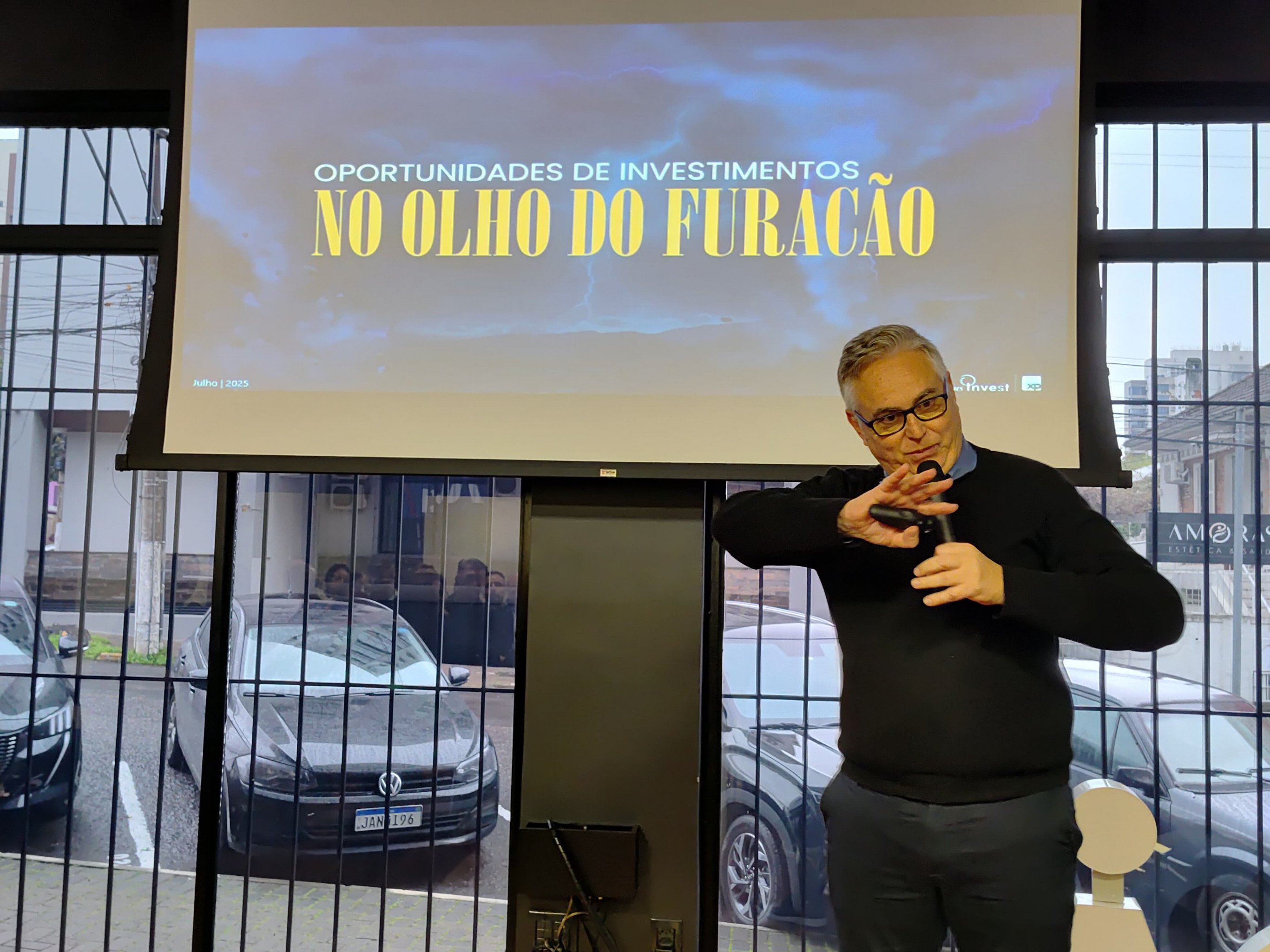 TARIFA DE TRUMP: Veja dicas de investimentos em meio ao tarifaço dos EUA