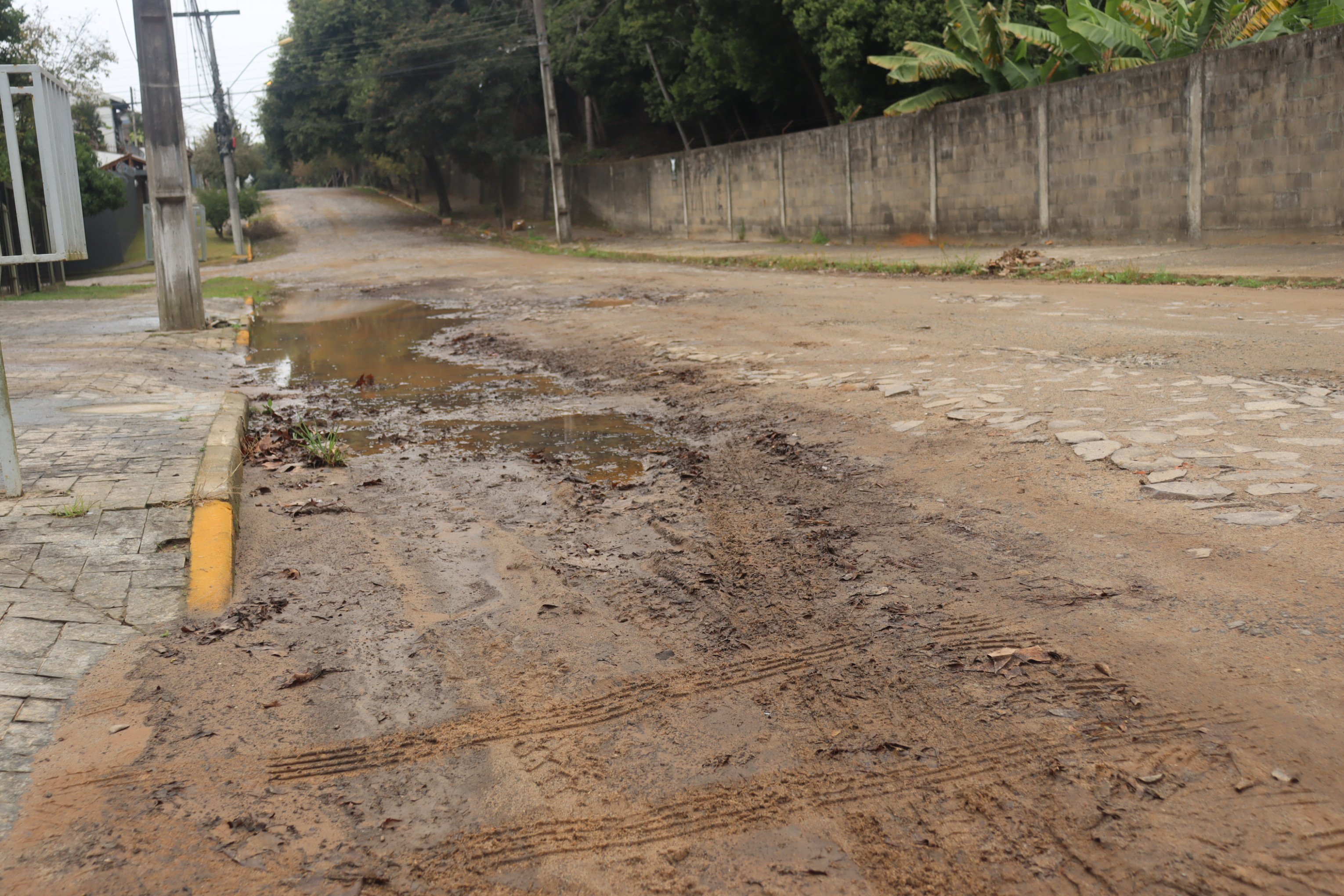 Obras da ETE Pradinho no bairro Cristo Rei - Rua Regina Mundi
