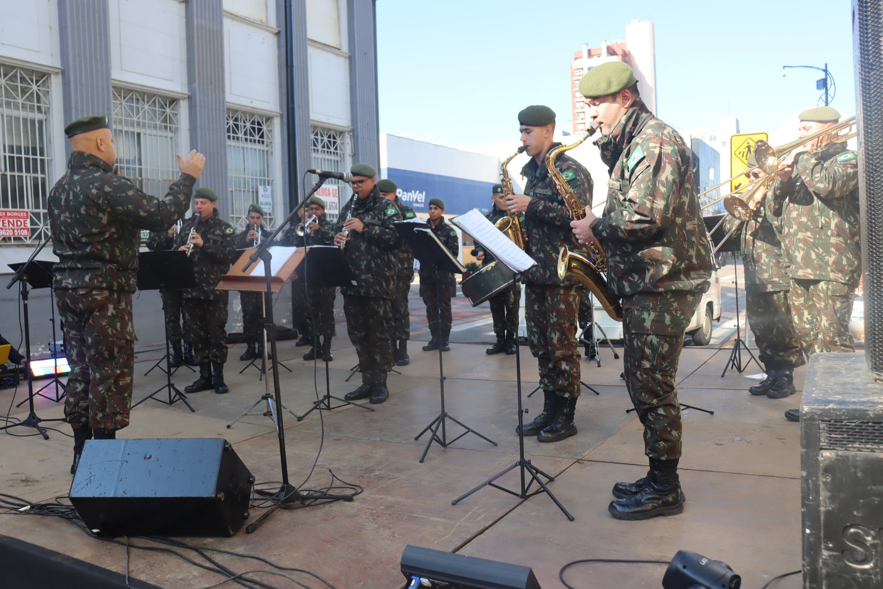 Banda de Música do 19º Batalhão de Infantaria Motorizado (19ºBIMtz) participou do Viva São Léo