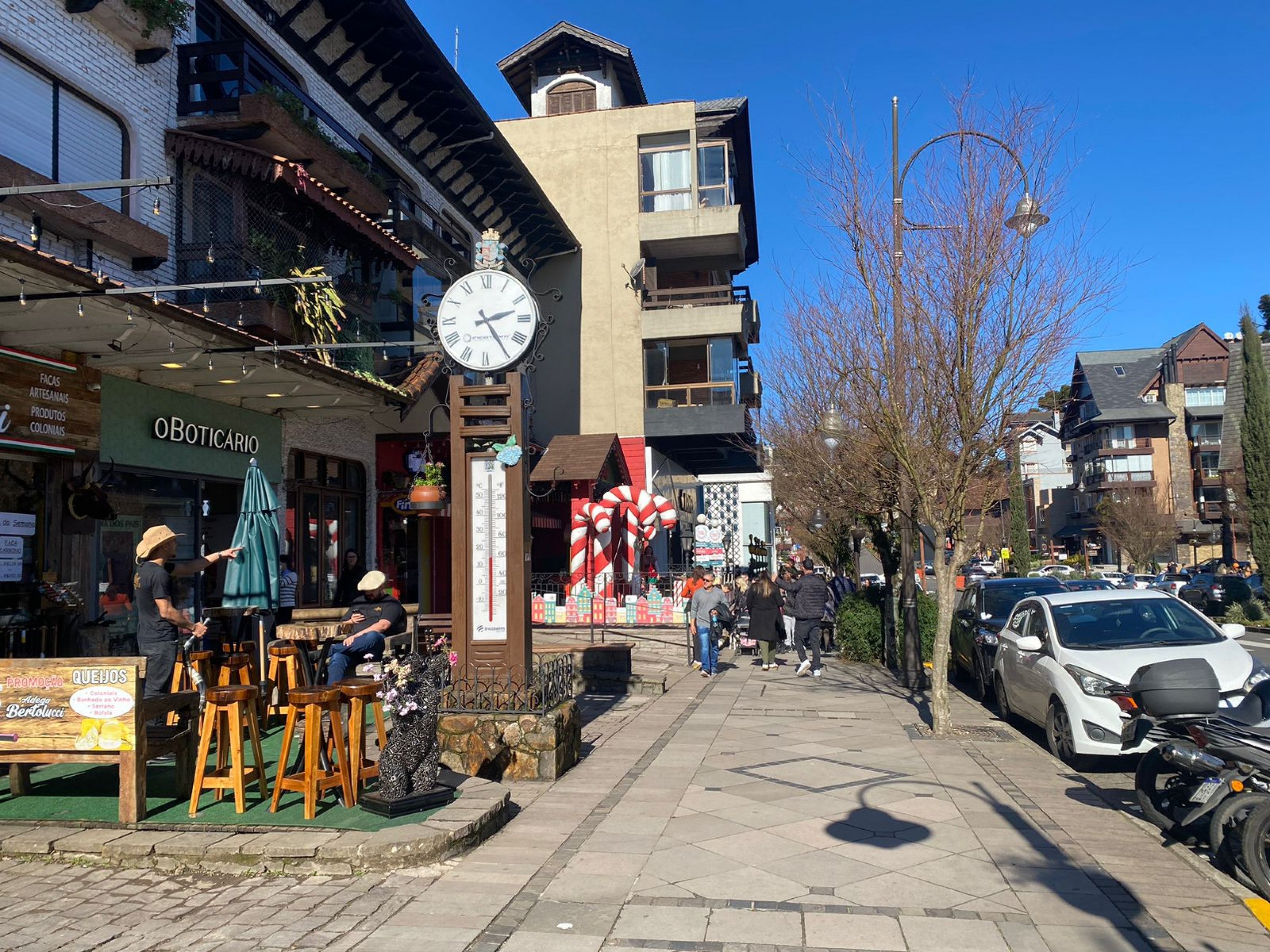 Gramado terá final de semana de calor e tempo seco; máximas podem chegar a 32°C
