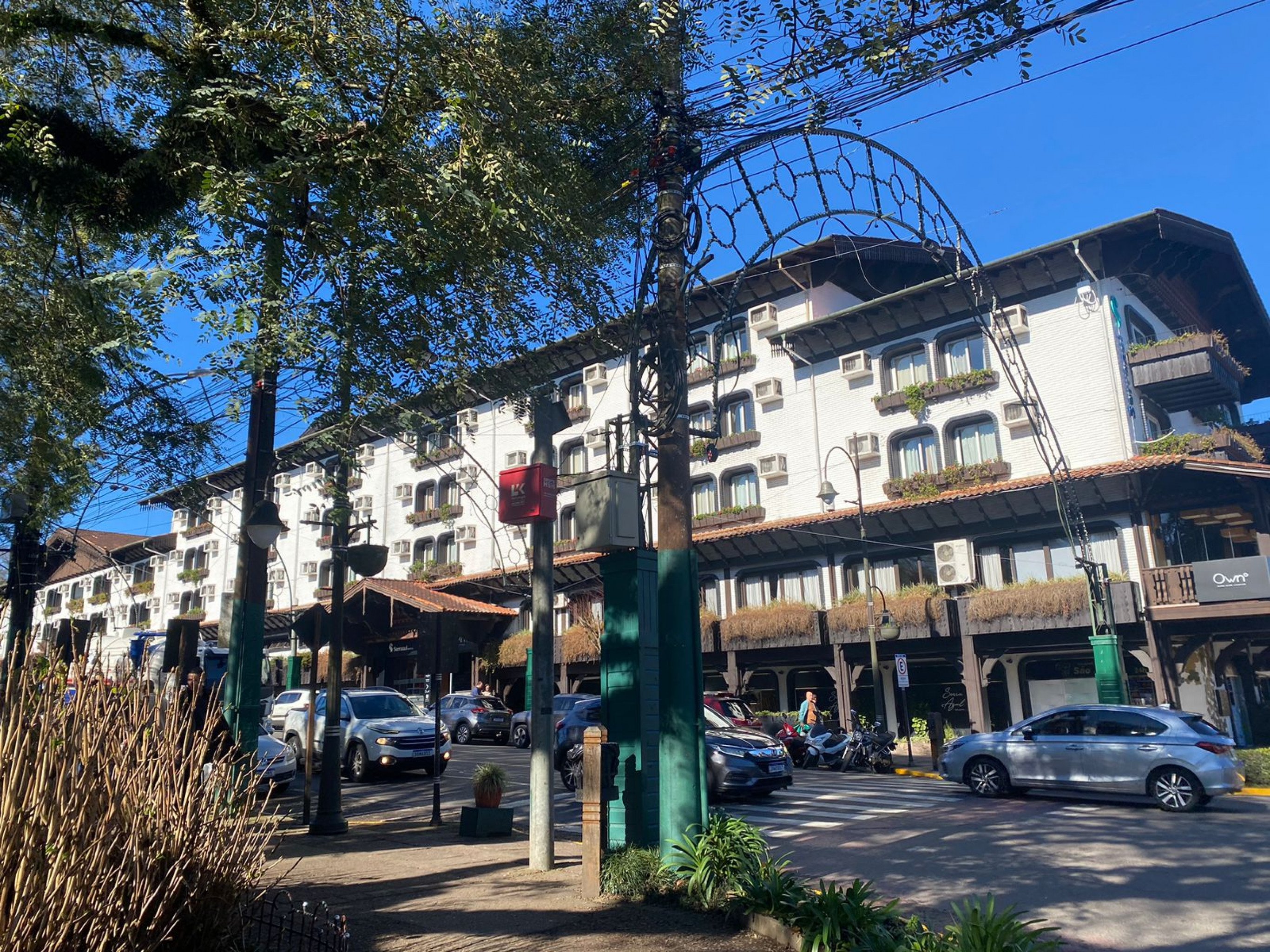 Segunda metade da semana terá manhãs com mínimas ainda baixas e tardes amenas em Gramado; confira previsão