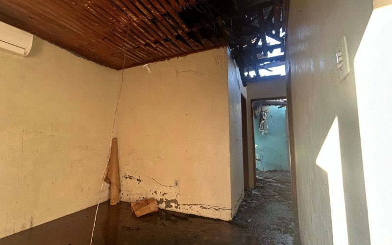 Incêndio em demolidora atingiu casa | abc+