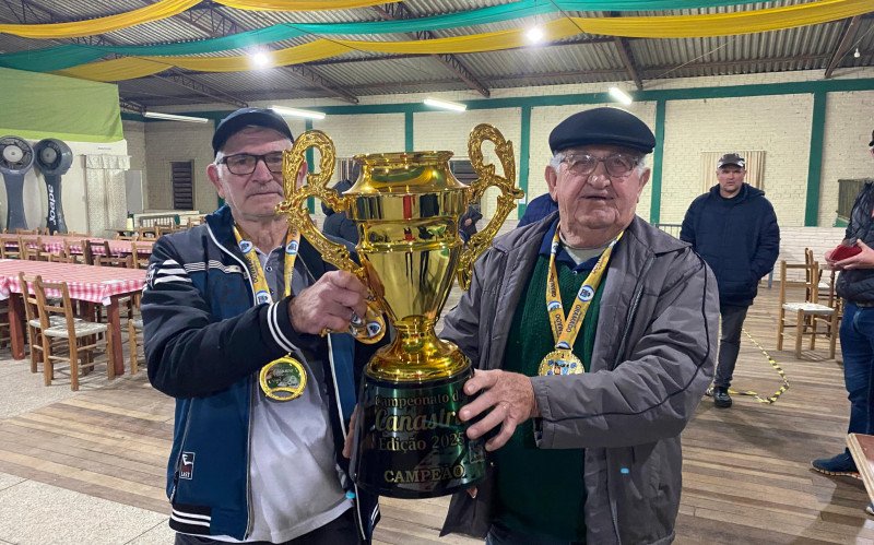Linha Araripe é campeã do Municipal de Canastra de Gramado