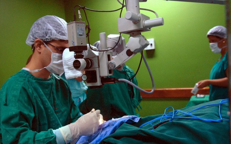 Exames são importantes para diagnóstico do câncer de intestino | abc+