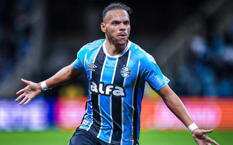 Martin Braithwaite teve contrato renovado com o Grêmio | abc+