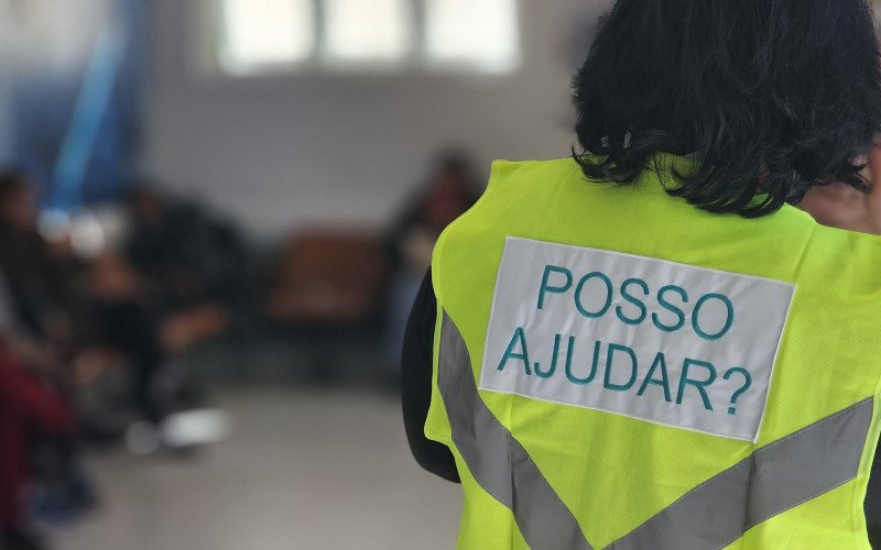 Funcionária é responsável por passar informações atualizadas sobre o quadro clínico e o andamento do atendimento dos pacientes aos familiares
