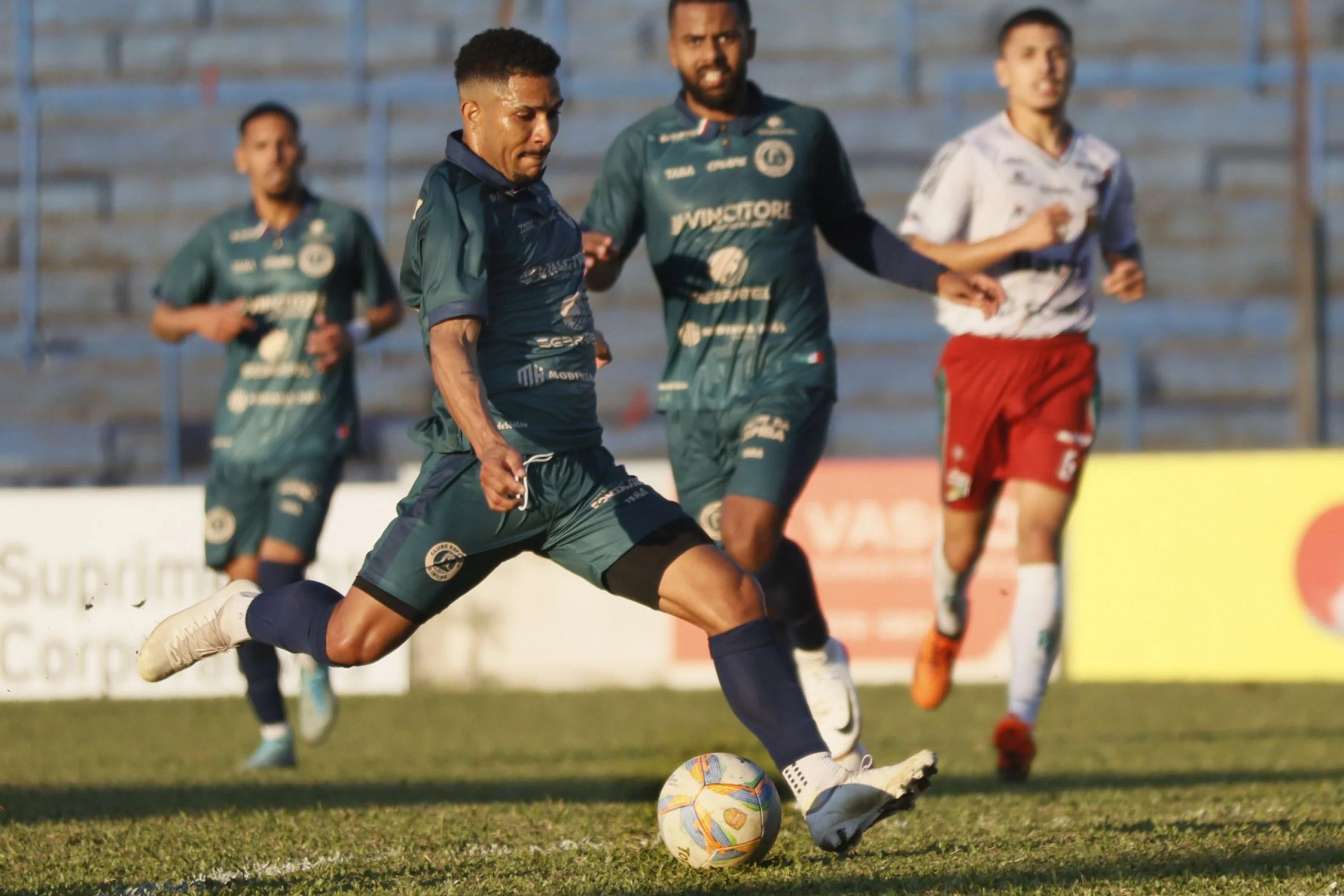 ESCALAÇÕES: Aimoré recebe o Lajeadense no último confronto da fase classificatória da Divisão de Acesso