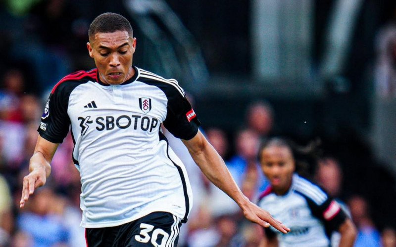 Carlos Vinícius pode jogar ao lado de Braithwaite | abc+