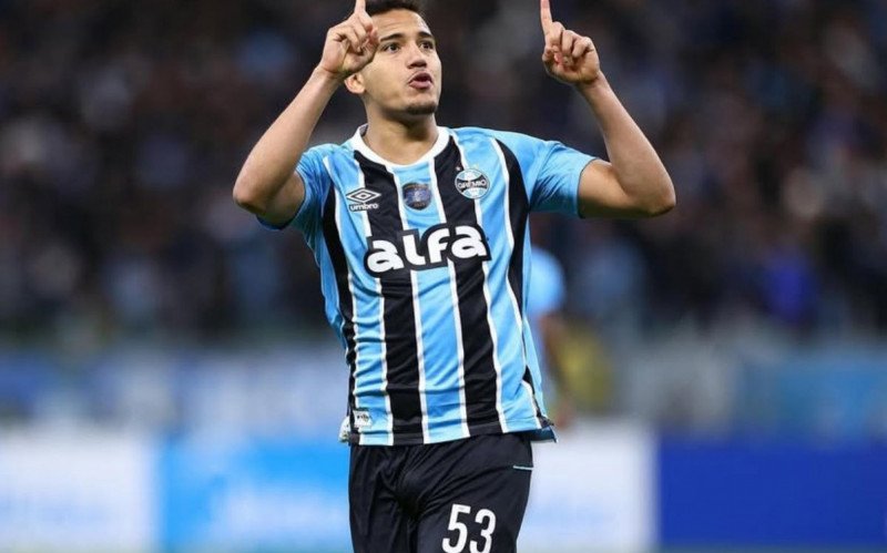 Gustavo Martins abriu o placar para o Grêmio diante do Alianza Lima | abc+
