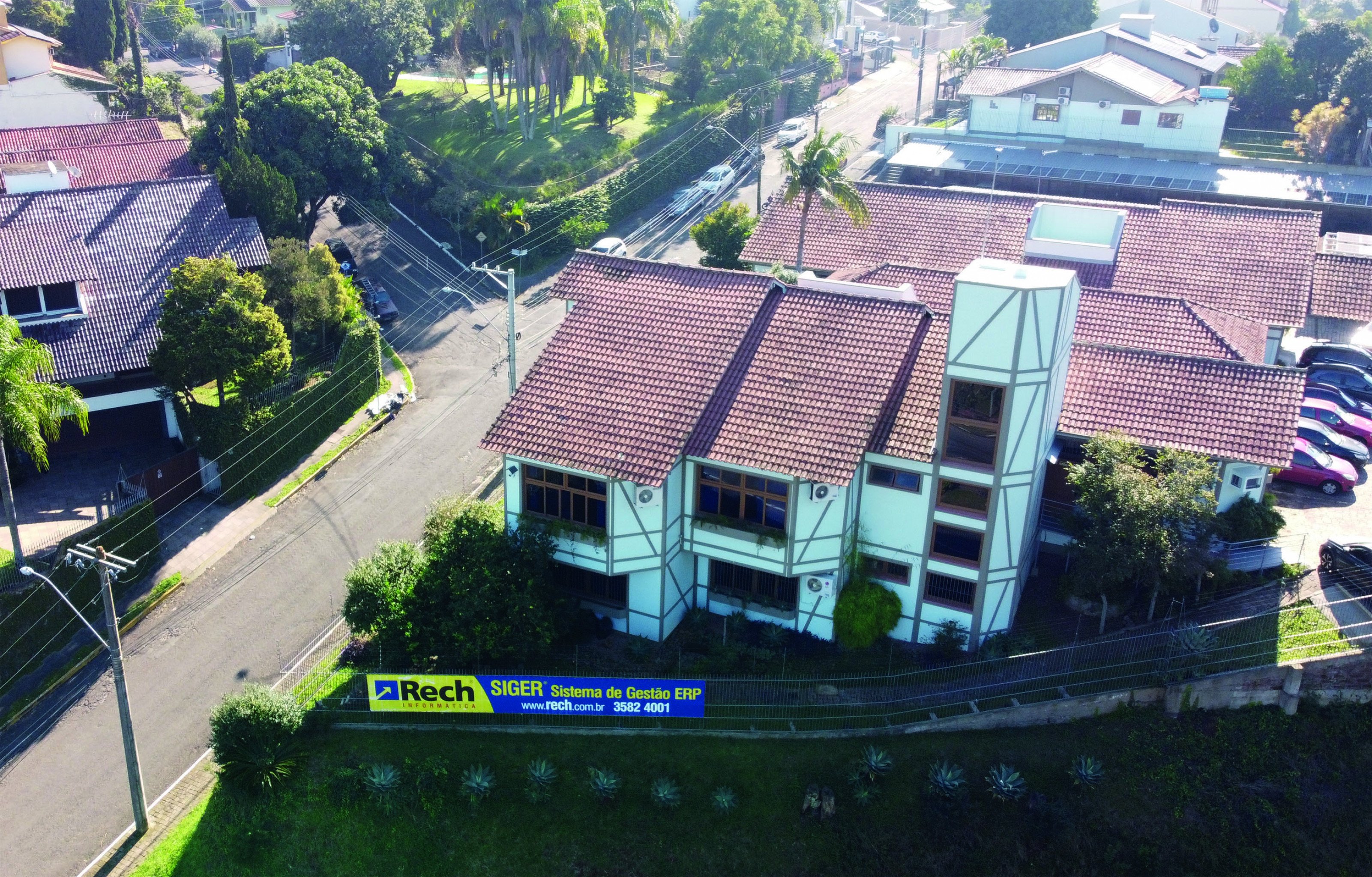 Rech Sistemas de Gestão: 35 anos em constante evolução tecnológica